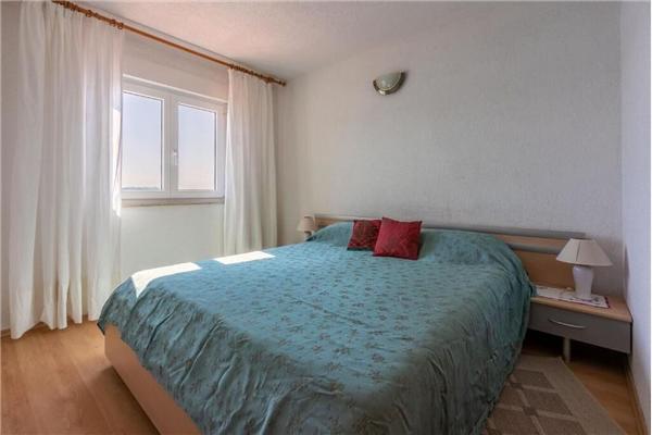 Apartment A4, for 5 persons