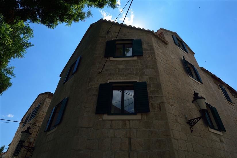 Apartment and Rooms Desideria