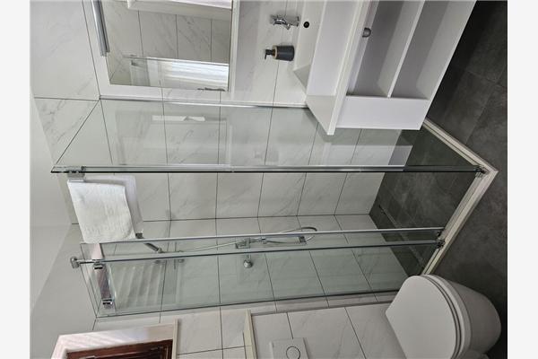 Room S3, for 3 persons