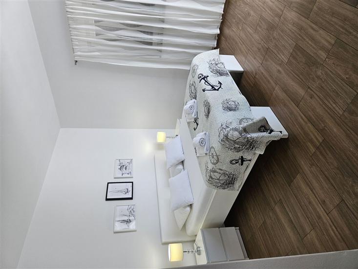 Room S5, for 2 persons