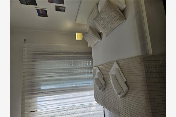 Room S2, for 2 persons