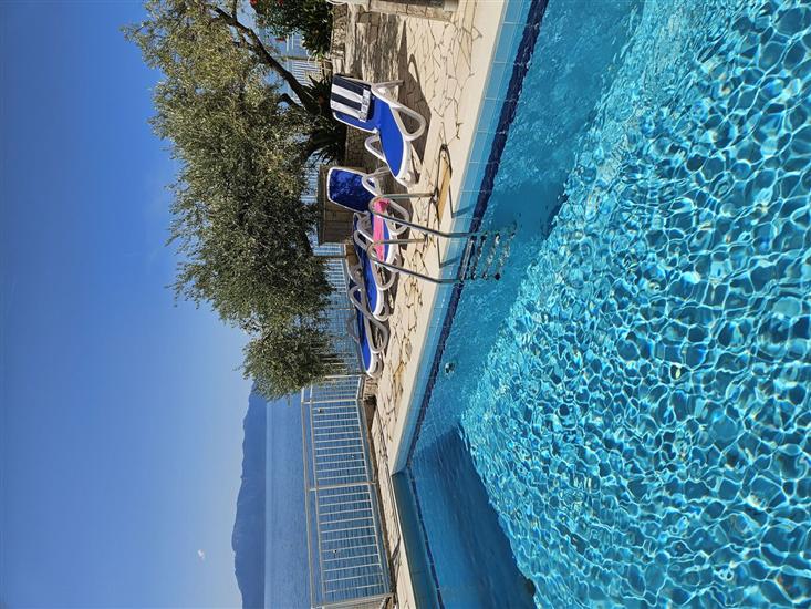 Room S5, for 2 persons