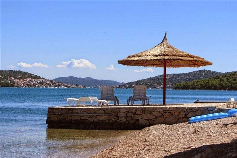 Apartment Mili– Sea View Betina