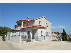 Apartments Marlen Mali Losinj - island Losinj, Size 60.00 m2, Airline distance to town centre 500 m