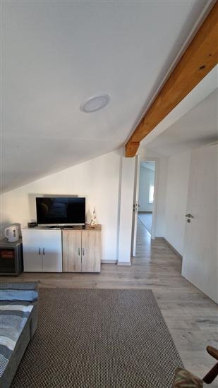 Apartment A1, for 5 persons