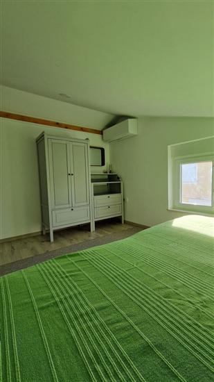 Apartment A1, for 5 persons