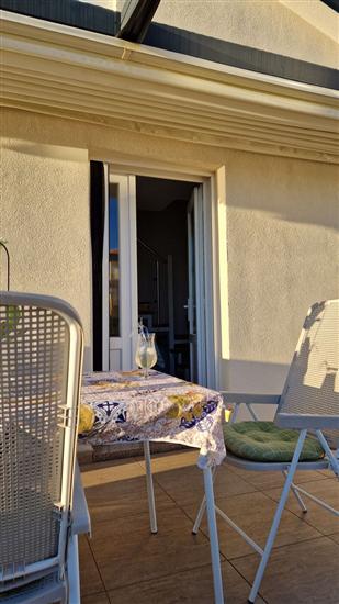 Apartment By the sea