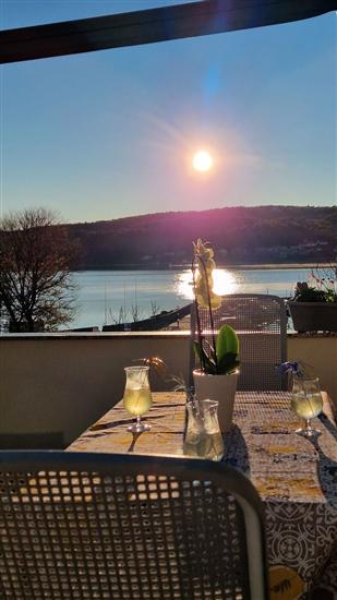 Apartment By the sea