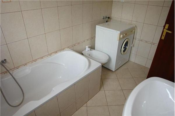 Appartamento A4, per 9 persone