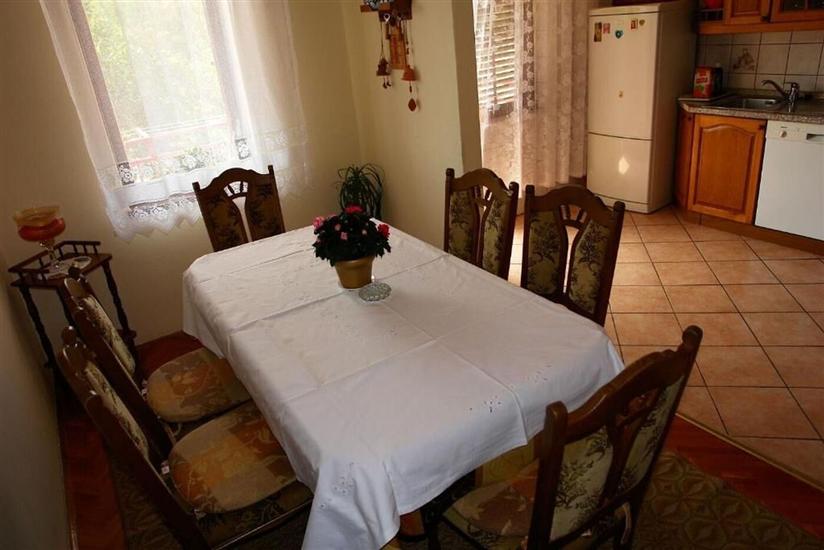 Appartamento A5, per 6 persone