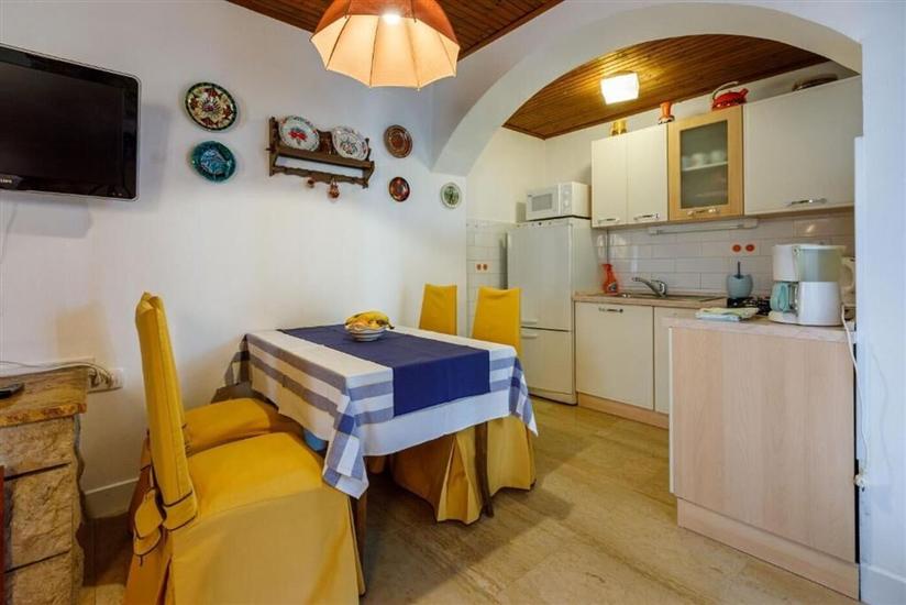 Apartment A2, for 4 persons