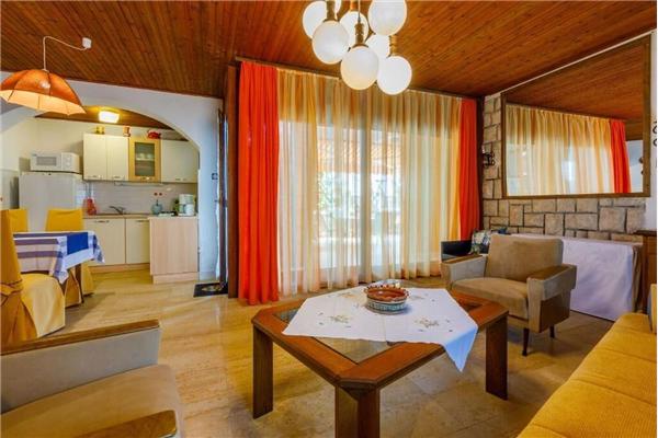Apartment A2, for 4 persons