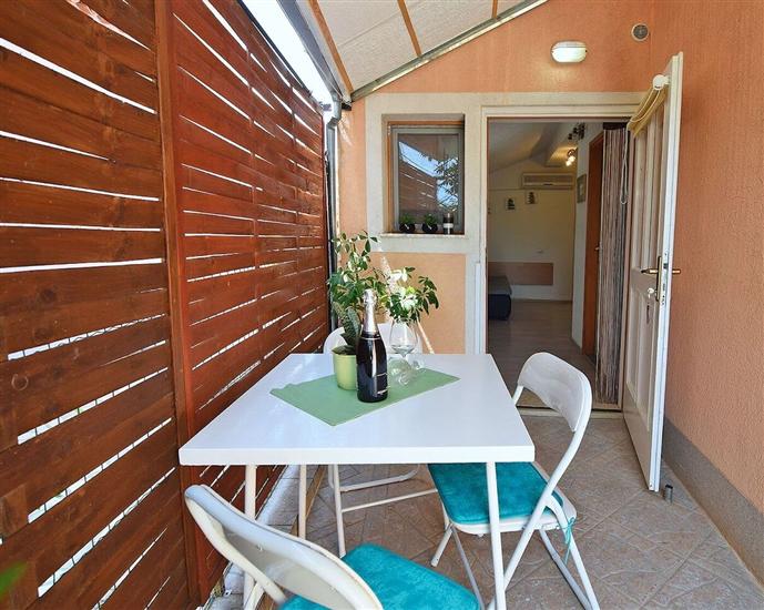 Apartment A1, for 3 persons