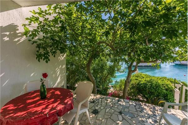 Apartment A1, for 5 persons