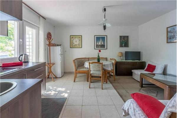 Apartment A1, for 5 persons