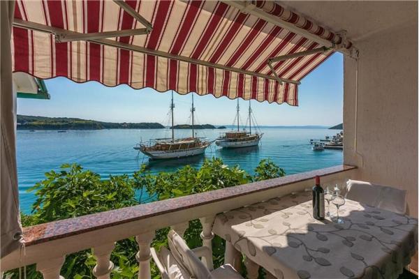 Apartment A2, for 4 persons