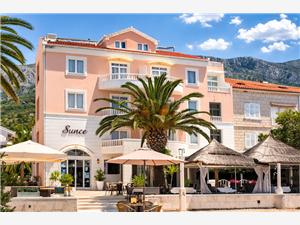 Apartments Riva Beachfront No.1 Makarska riviera, Size 25.00 m2, Airline distance to the sea 5 m, Airline distance to town centre 20 m