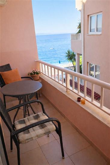 Apartment A7, for 3 persons