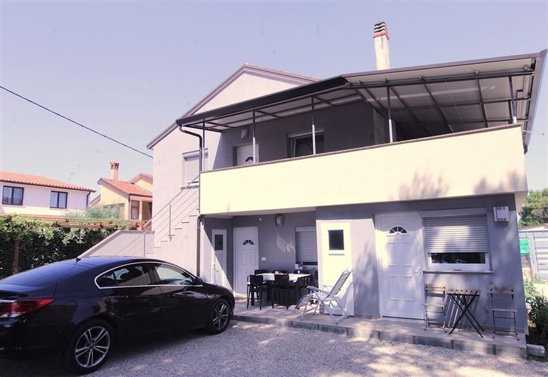 Apartment Sidro 1