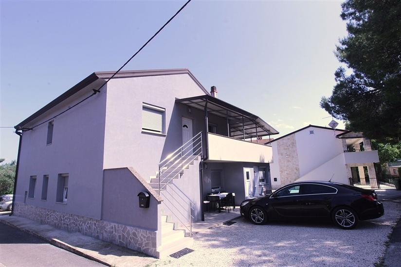 Apartment Sidro 1