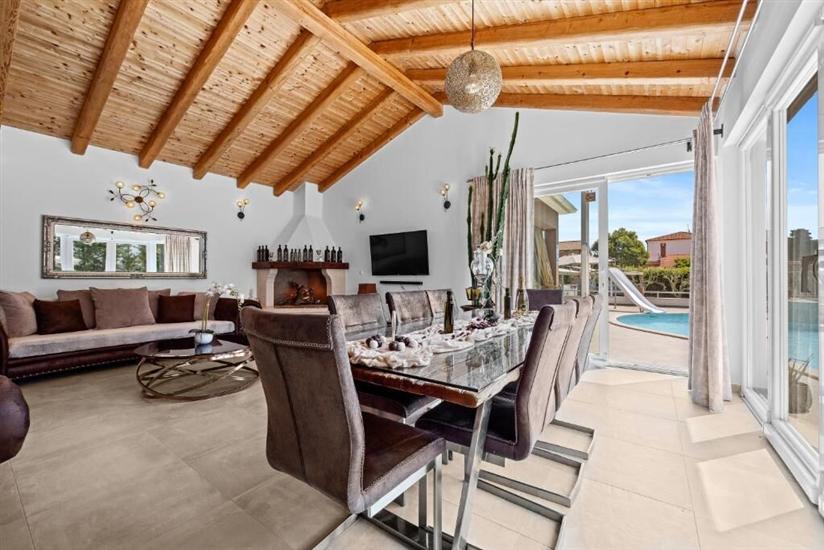 House K1, for 10 persons