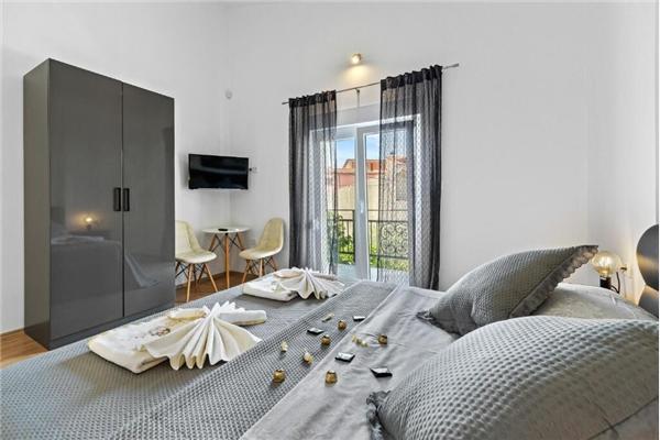 House K1, for 10 persons