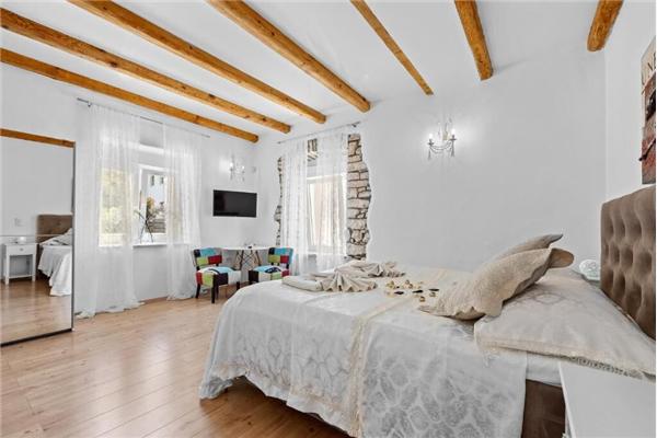 House K1, for 10 persons