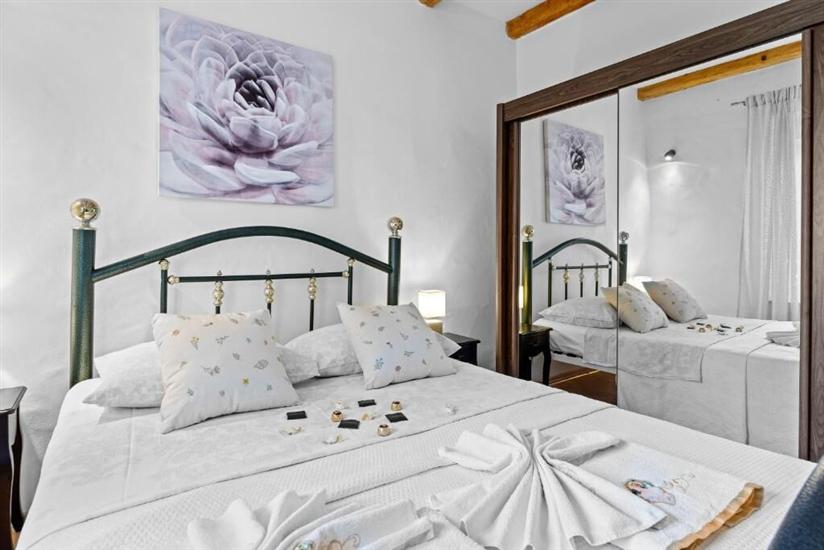 House K1, for 10 persons