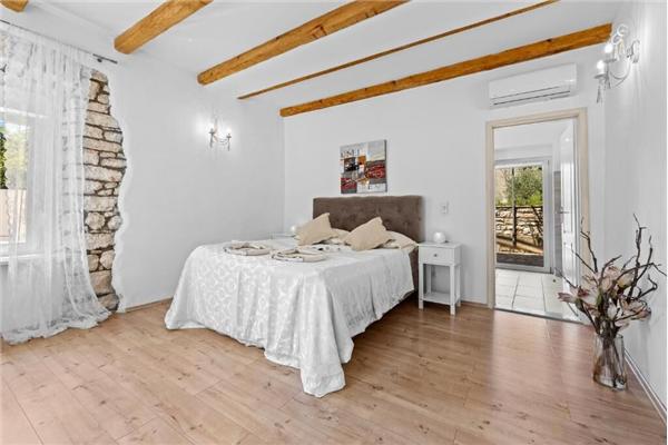 House K1, for 10 persons