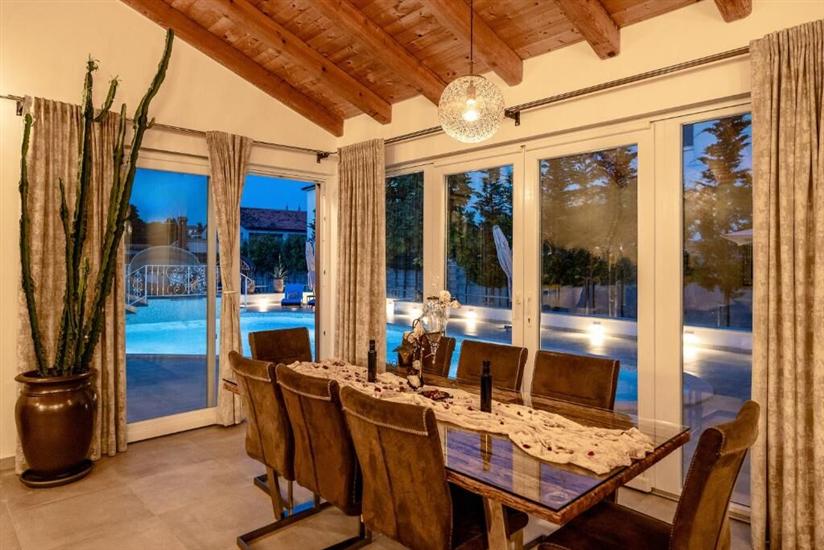 House K1, for 10 persons