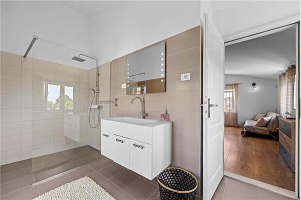 House K1, for 10 persons