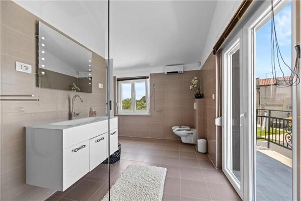 House K1, for 10 persons