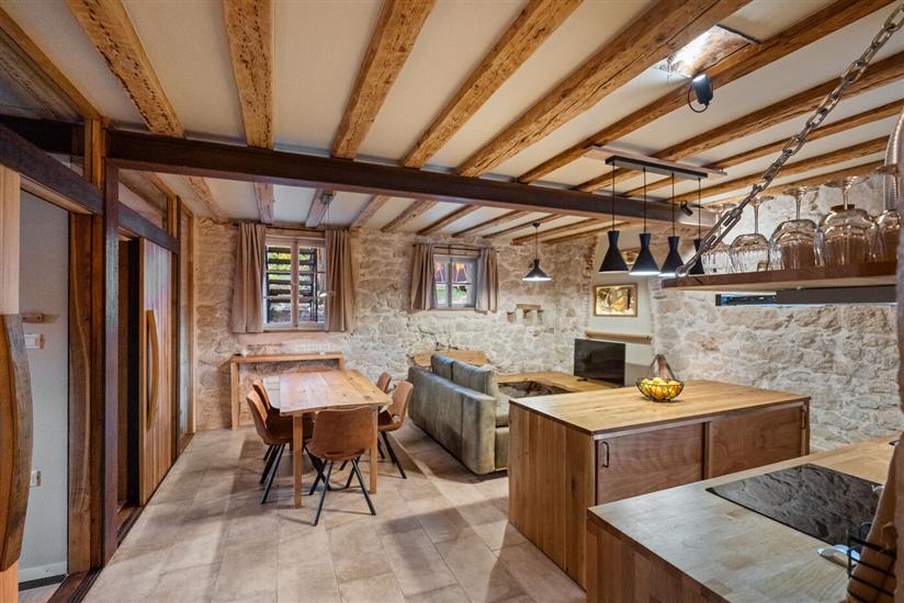 Apartment A1, for 6 persons