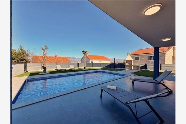 House K1, for 8 persons