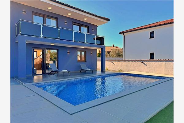 House K1, for 8 persons