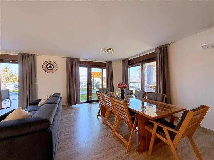 House K1, for 8 persons