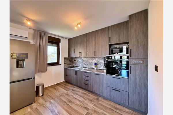 House K1, for 8 persons