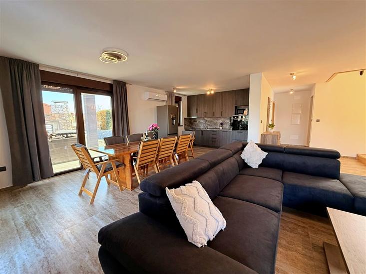 House K1, for 8 persons