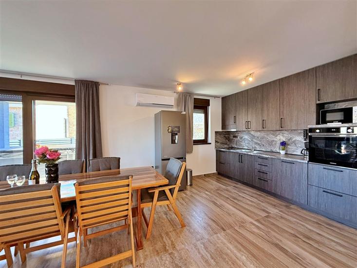 House K1, for 8 persons