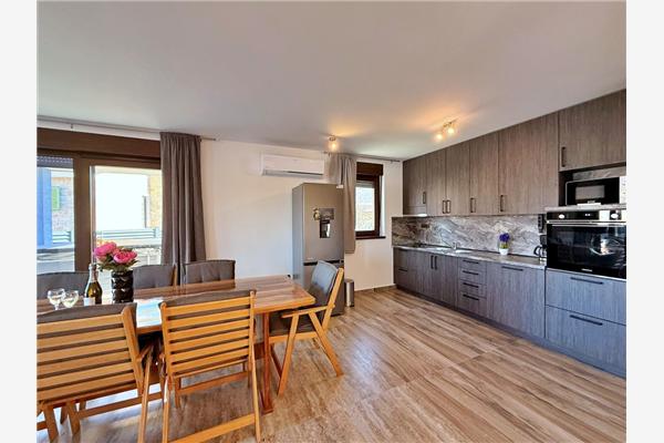 House K1, for 8 persons