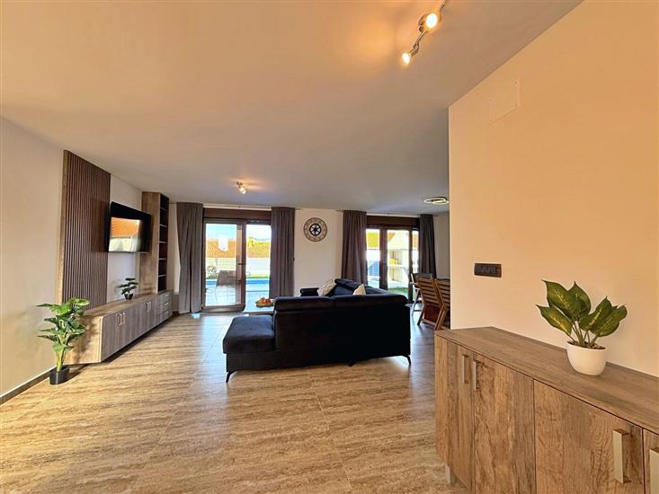 House K1, for 8 persons