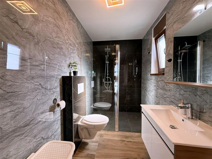 House K1, for 8 persons