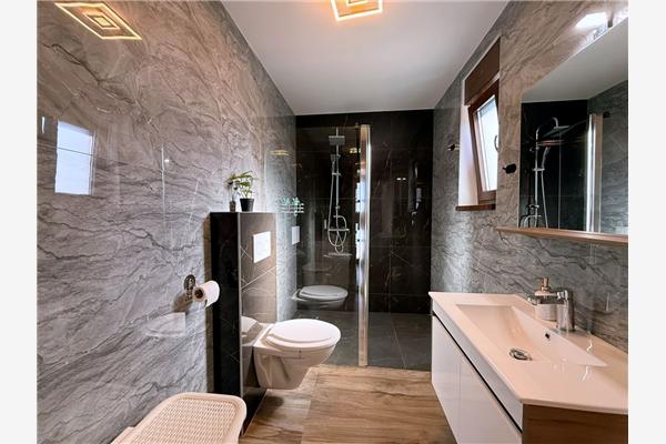 House K1, for 8 persons