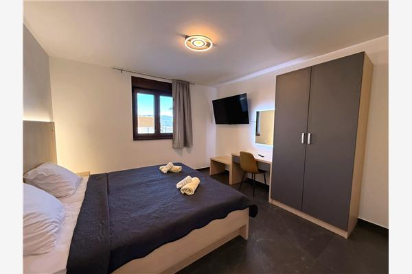 House K1, for 8 persons