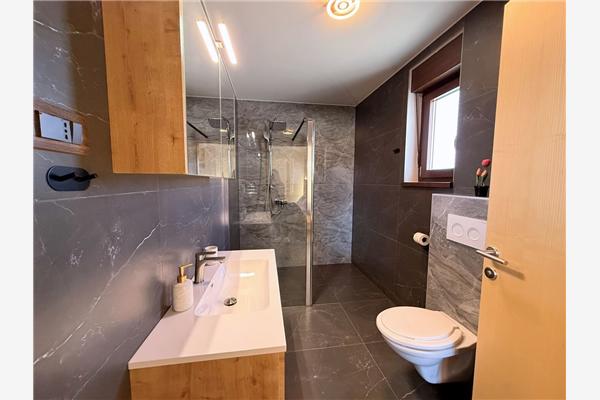 House K1, for 8 persons