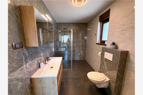 House K1, for 8 persons