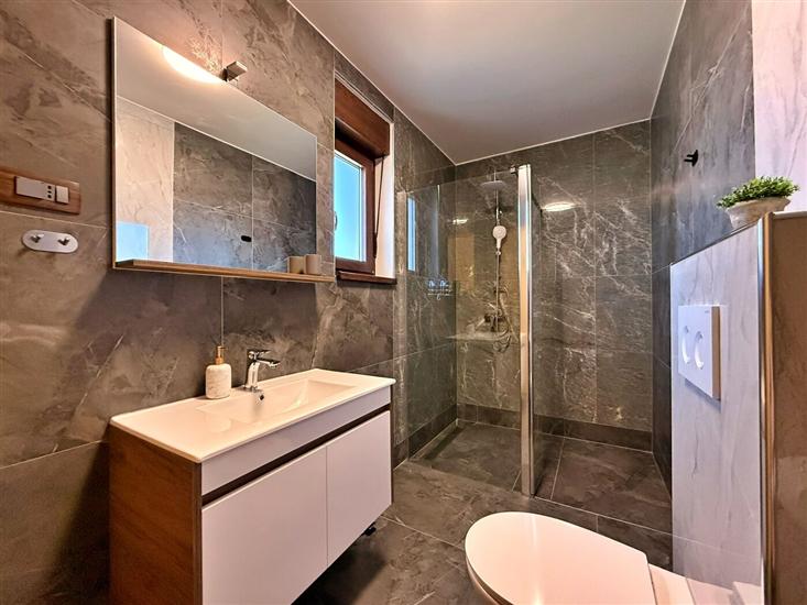 House K1, for 8 persons