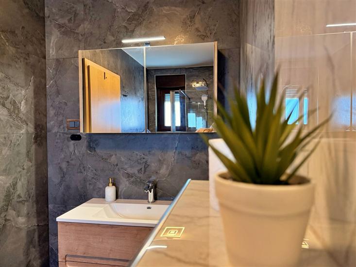 House K1, for 8 persons