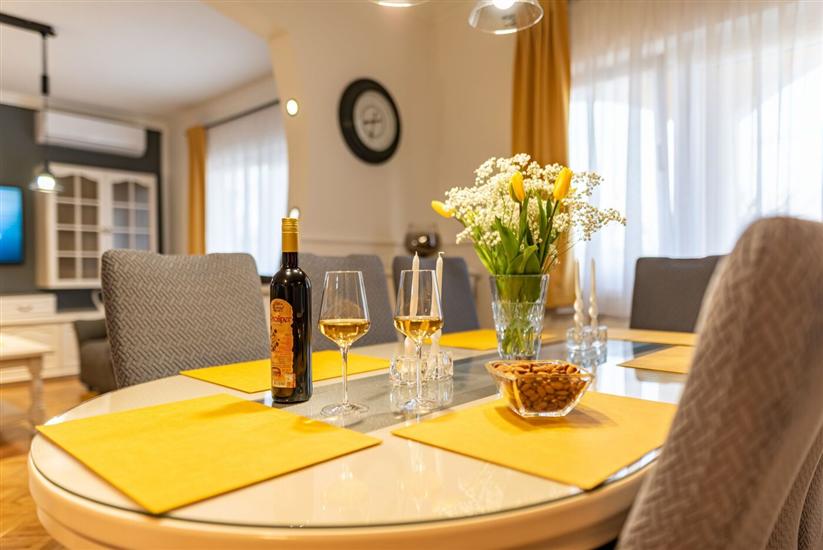 Apartment A1, for 4 persons