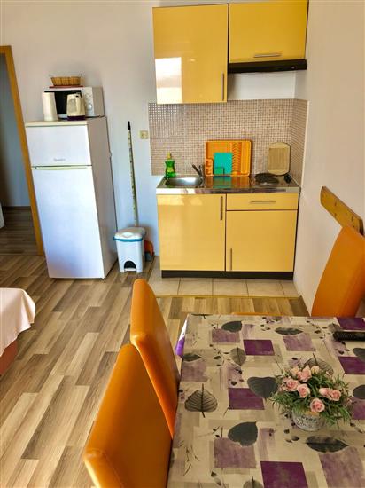 Apartment A6, for 4 persons